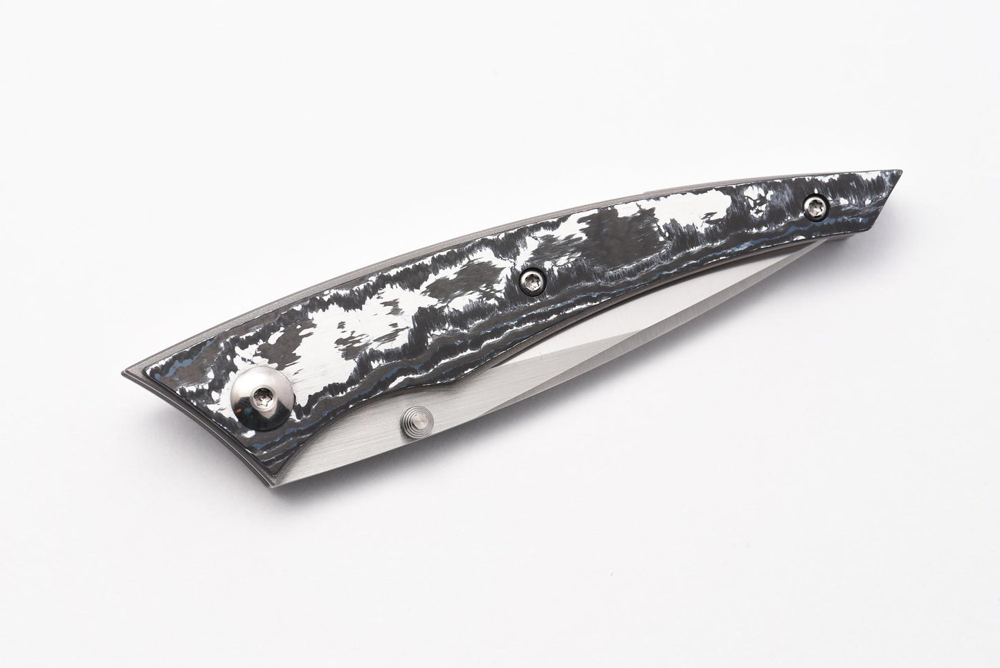 Chisel w/ WhiteStorm Scales