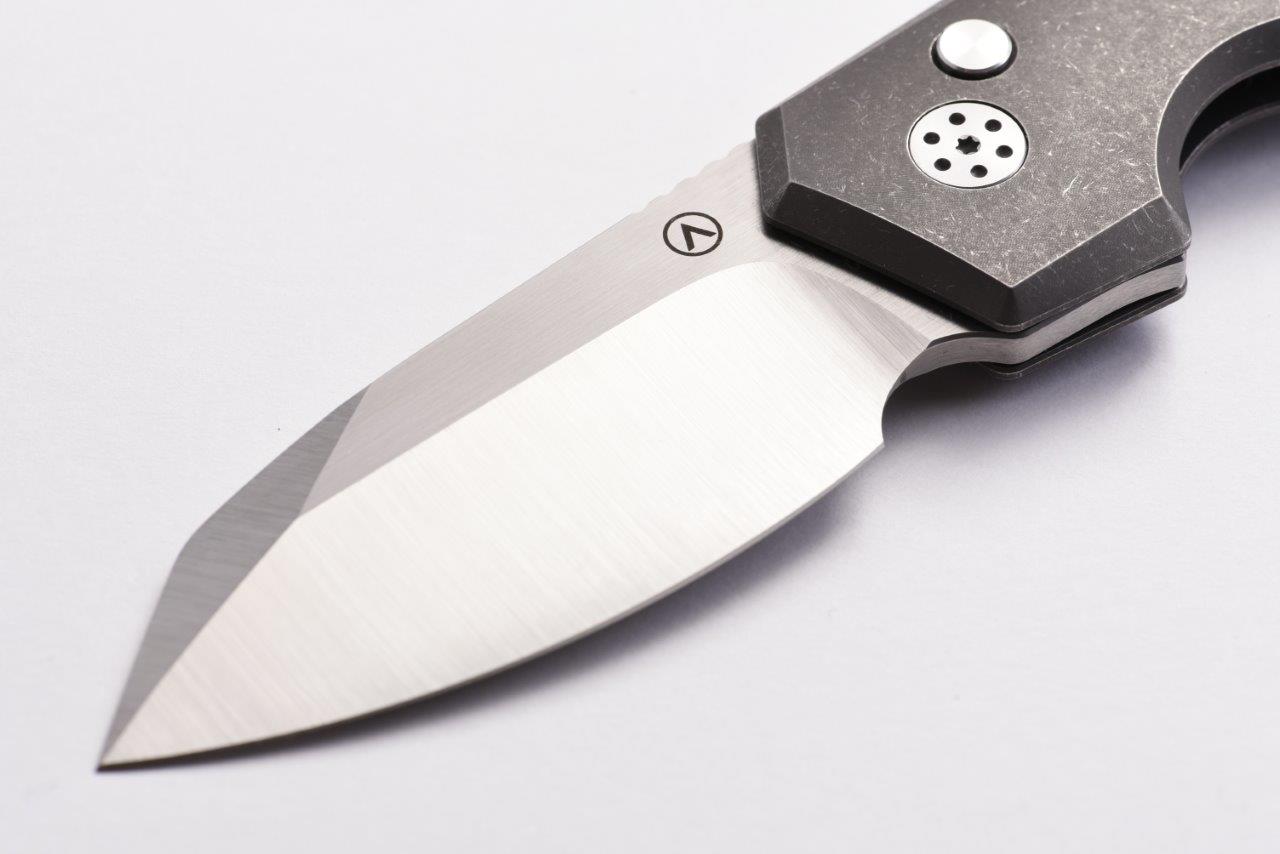 Machine Satin / Dark Stonewash